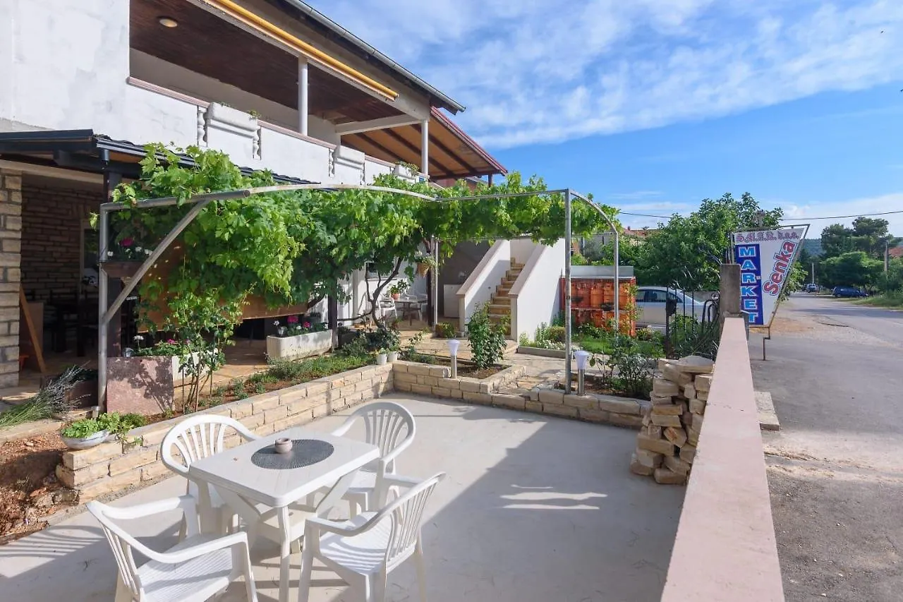 Apartman Bitunjac Gornji Karin Croatia
