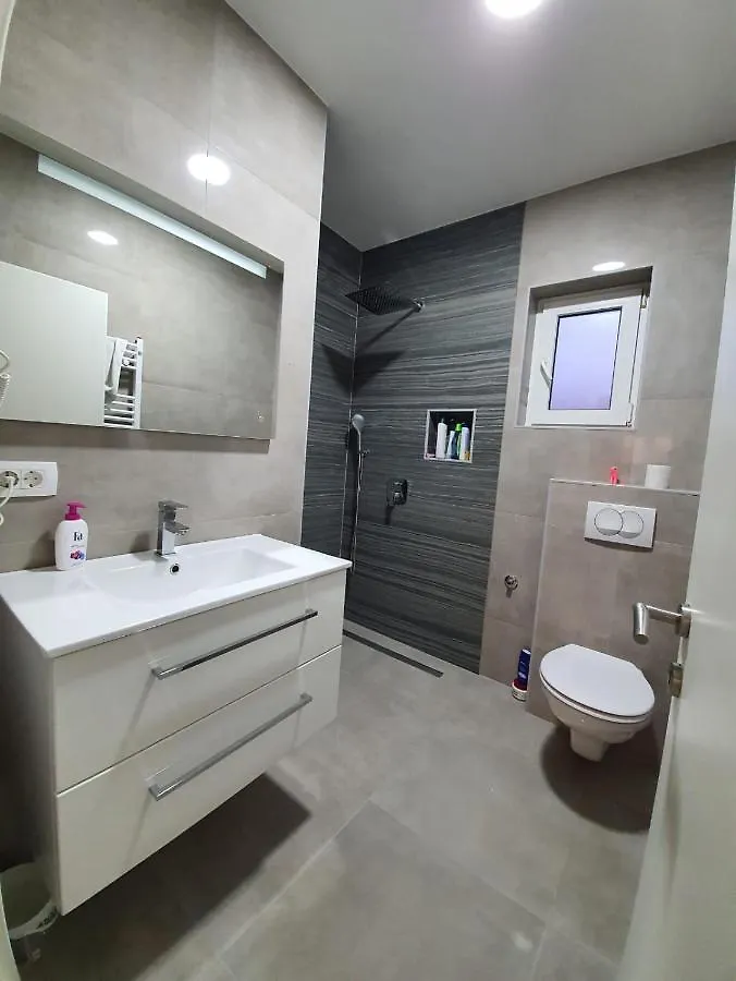 Apartman Bitunjac Gornji Karin Apartment